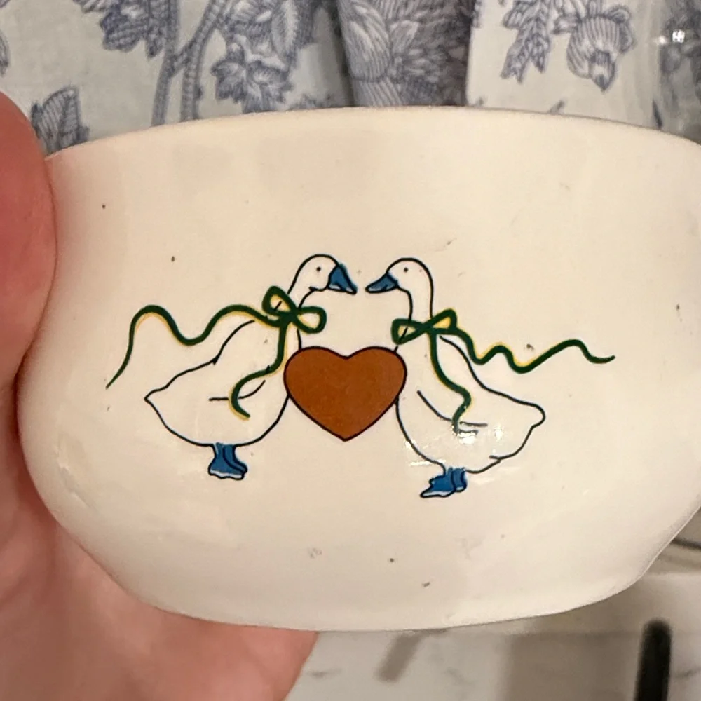 Vintage White Ceramic Decorative Bowl with Duck Motif - Picture 3 of 3